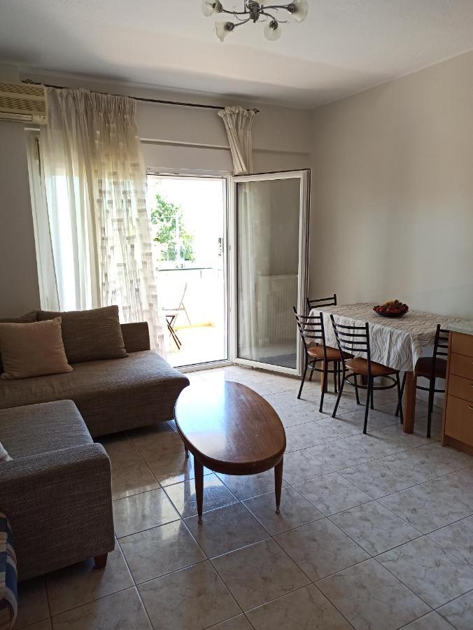 1 Bedroom Apartment In Nea Kallikrateia Dış mekan fotoğraf